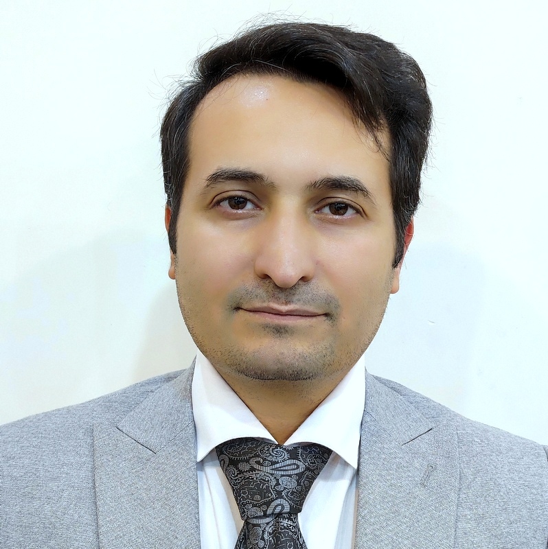 عکس آقای آیدین خوشنویس حسینی